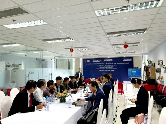 ANU - VSI - Ký kết hợp tác chiến lược đại học quốc gia Andong - Vườn ươm khởi nghiệp Việt 2